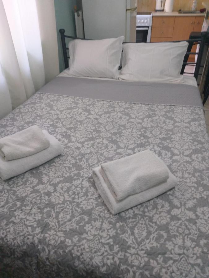 شقة أثينا  في Practical Studio Next To The Subway, Train Station المظهر الخارجي الصورة